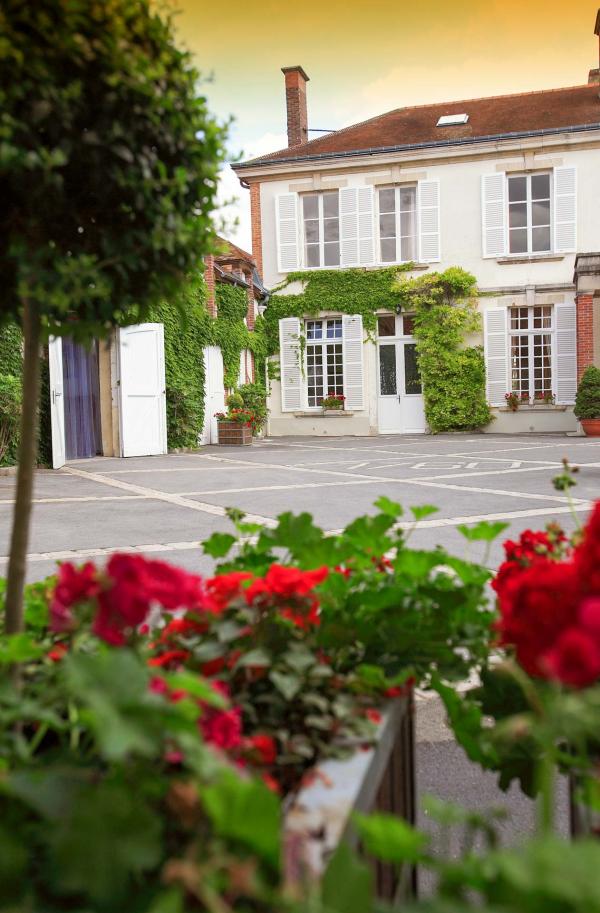 La Maison Delamotte au Mesnil-sur-Oger en Champagne © Salon & Delamotte