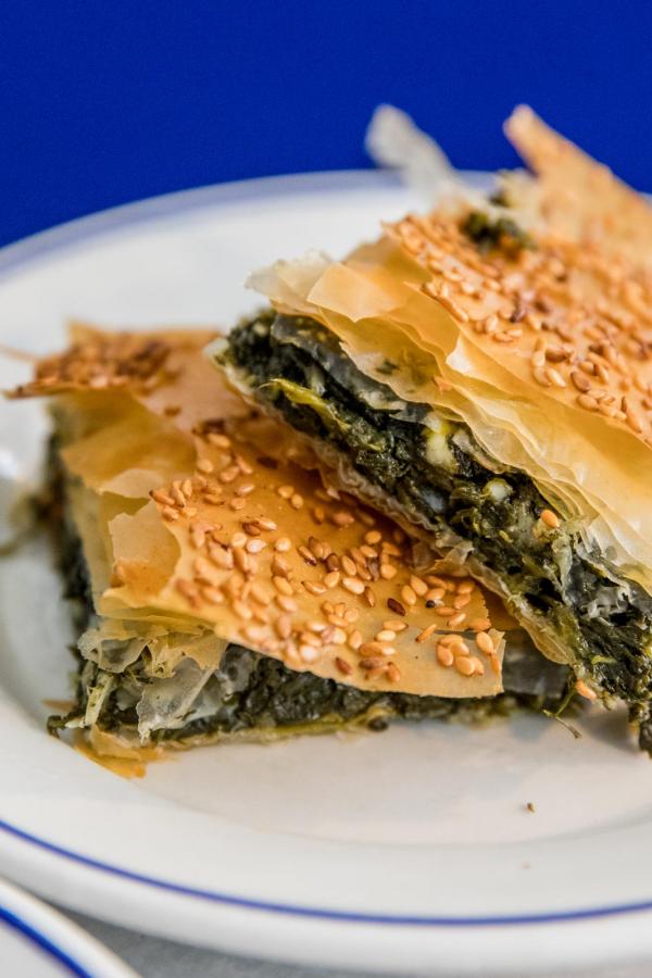 Etsi - l'ouzeri | Spanakopita © Arthuro Peduzzi