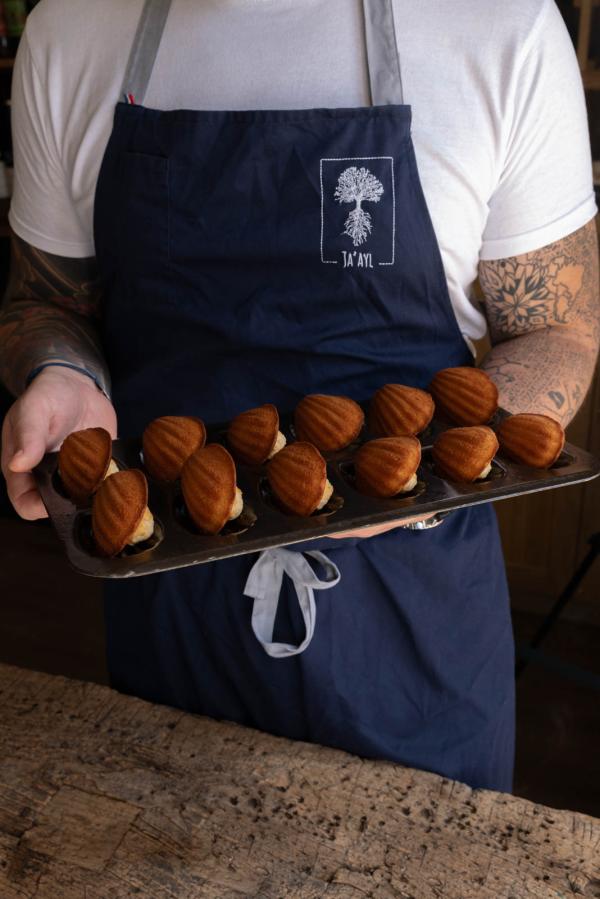 Madeleines au miel de châtaigniers © Lisa Klein Michel