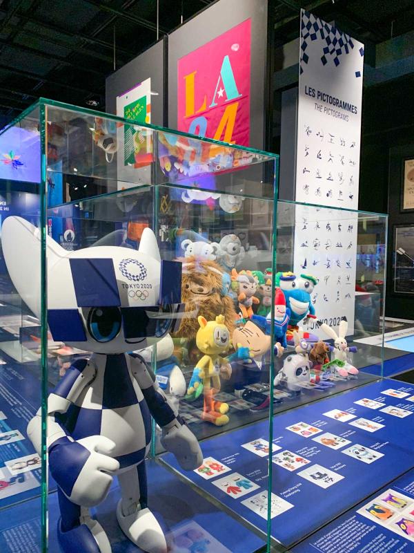 La collection des mascottes des Jeux au Musée Olympique de Lausanne © YONDER.fr|PG