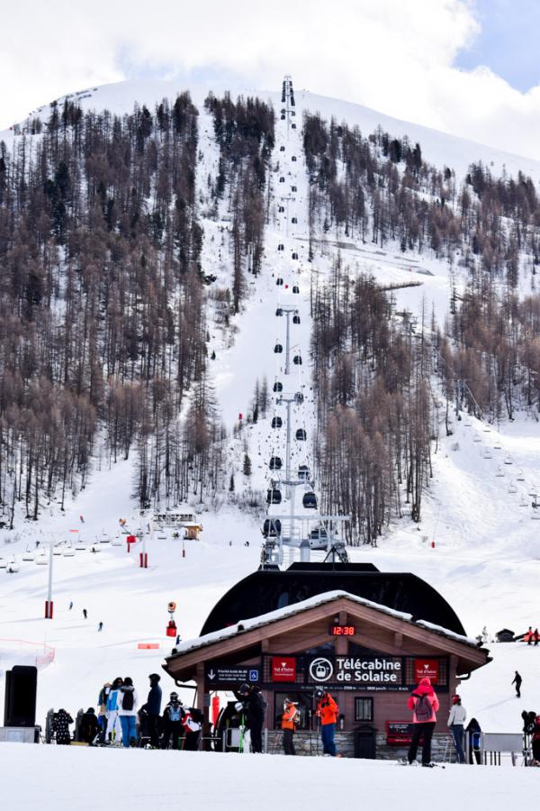 La nouvelle télécabine de Solaise (sièges chauffants, Wi-Fi) a été inaugurée juste avant la saison 2016/2017 © YONDER.fr