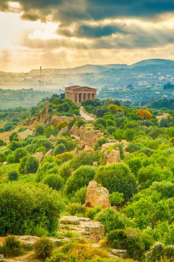 Vallée des temples à Agrigente © AdobeStock-Anna Lurye