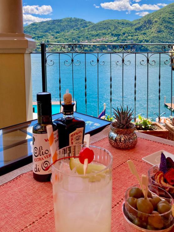 Un verre au bord du lac au Grand Hotel Tremezzo © Pierre Gautrand | YONDER.fr