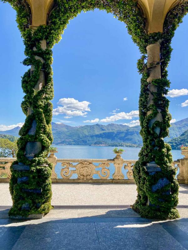 Vue de la ville de Balbianello sur les bords du lac © Pierre Gautrand | YONDER.fr