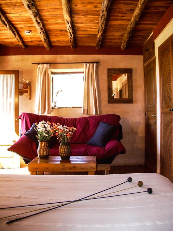 Les chambres sont à la fois rustiques et confortables, fidèles à l’esprit de la finca | © Can Pujolet