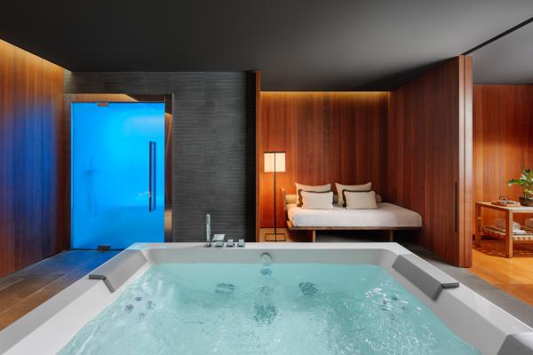 La Spa Suite permettra d'apprécier jacuzzi et bain turc en toute intimité. © Mandarin Oriental 