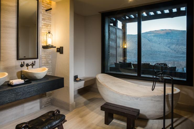 Alila Jabal Akhdar (Oman) - Salle de bain avec vue