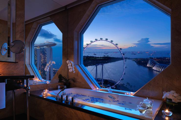 The Ritz-Carlton Millenia Singapore - Salle de bain avec vue The Ritz-Carlton Millenia Singapore - Salle de bain avec vue