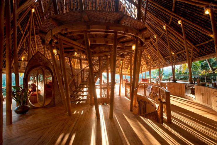 les 18 plus belles maisons airbnb- maison en bambou à Bali