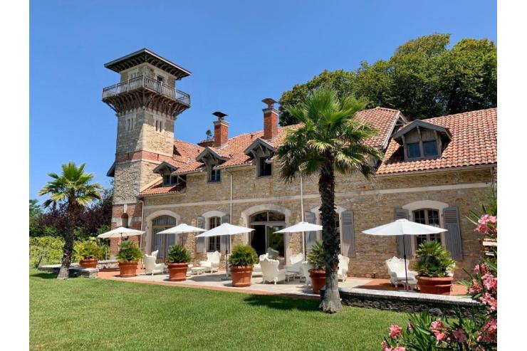 Qui veut acheter un hôtel à Biarritz ?