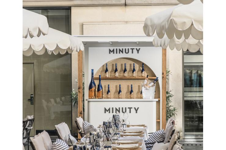 À Paris, l’Hôtel du Collectionneur fait souffler un vent de Saint-Tropez