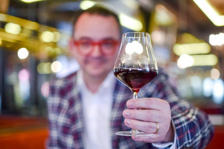 Quels vins boire cet été ? Les conseils avisés de l'un des meilleurs sommeliers de France