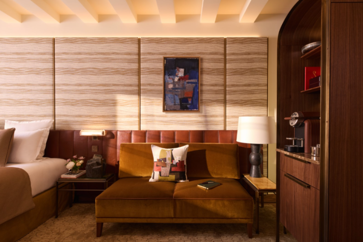 L'Hôtel d’Aubusson rouvre à Saint‑Germain avec nouveau spa et soirées jazz