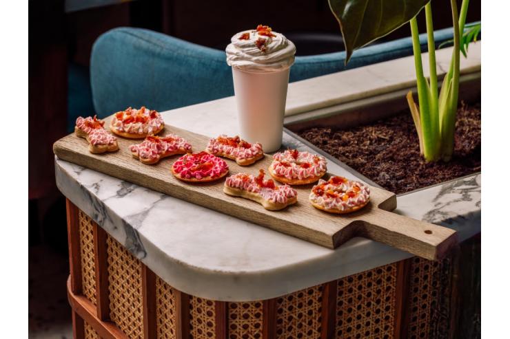 Un brunch avec son chien au Kimpton St Honoré Paris