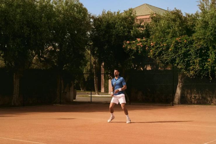 Novak Djokovic anime une retraite tennis et bien-être à l'Amanjena Marrakech