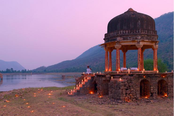 Diner au petit Chhatri à l’Amanbagh © Aman 