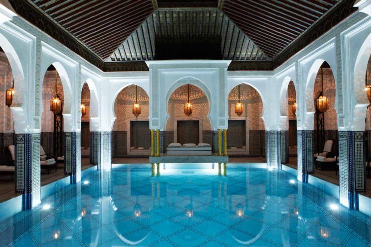 La piscine intérieure de la La Mamounia © La Mamounia