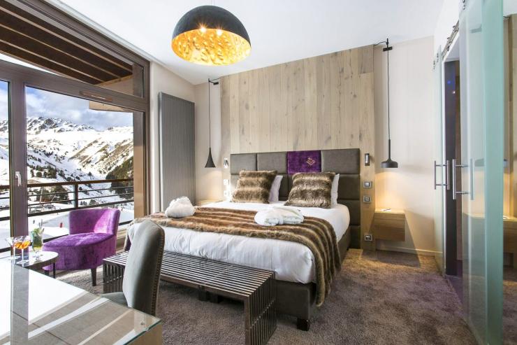 Daria-I Nor, Alpe d'Huez, France
