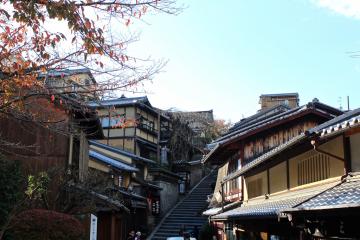 Escalier Sannenzaka (temple de Kiyomizudera) à Kyoto | © Aurélie Morin