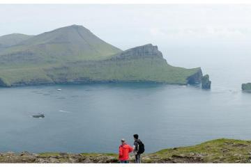 Vue sur le Sørvágsfjørður depuis le sentier postal de Gásadalur.