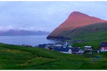 Vue panoramique de Gjógv.