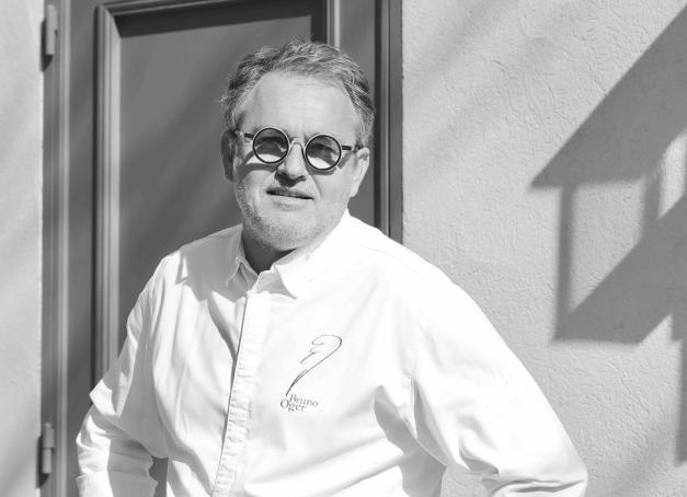 Installé depuis 2010 dans une superbe maison dans la commune pittoresque de Le Cannet, Bruno Oger affiche au compteur deux étoiles au Guide Michelin et une empreinte culinaire très marquée. Rencontre.