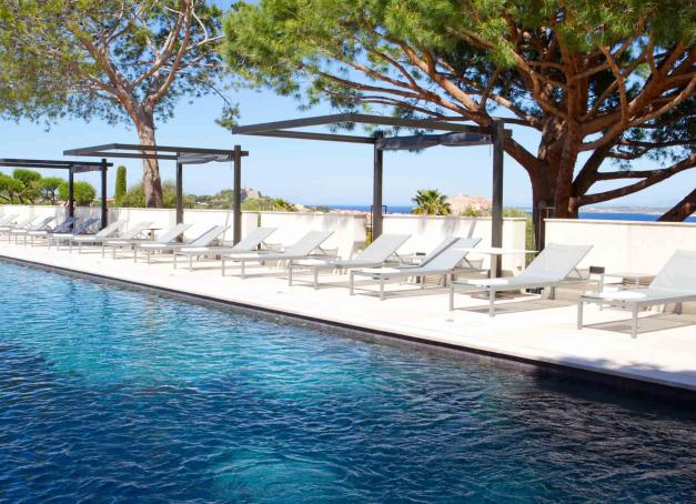 L’Île de Beauté n’a rien perdu de son pouvoir d'attraction. Pour planifier votre prochain séjour bien-être, notre sélection des meilleurs hôtels spas en Corse. 
