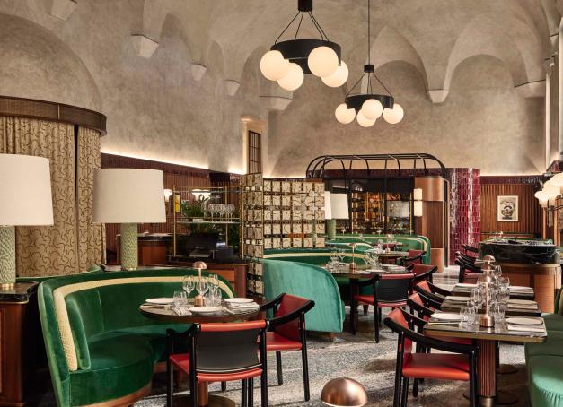 Vibrante et bouillonnante, la capitale lombarde a vu germer cette dernière année une foultitude de nouvelles adresses. Sélection de 5 spots glamour à Milan pour voyageurs exigeants.
