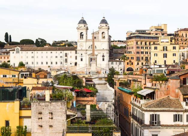 S'il n'y a pas besoin de guides pour profiter des charmes infinis de Rome, la « Ville Éternelle », il serait dommage de passer à côté de toutes les bonnes adresses que la capitale italienne a à offrir aux voyageurs les plus exigeants. Sélection exclusive des meilleures adresses pour vivre la dolce vita à la romaine.