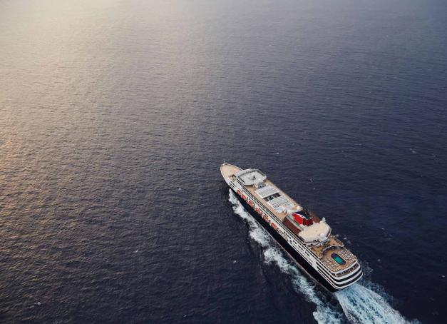Renaissance, premier paquebot de la nouvelle Compagnie Française de Croisières, a effectué une courte croisière entre le Havre et Bruges avant sa croisière inaugurale toujours au départ du Havre à destination des Highlands écossais. La rédaction était présente et vous raconte.