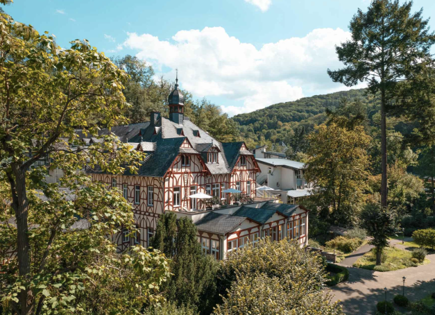 C’est un lieu très confidentiel et unique en Europe. A Traben-Trarbach, en Allemagne, le Parkschlösschen propose des cures ayurvédiques dans la plus pure tradition indienne. Dans le confort feutré d’un hôtel 5 étoiles. 
