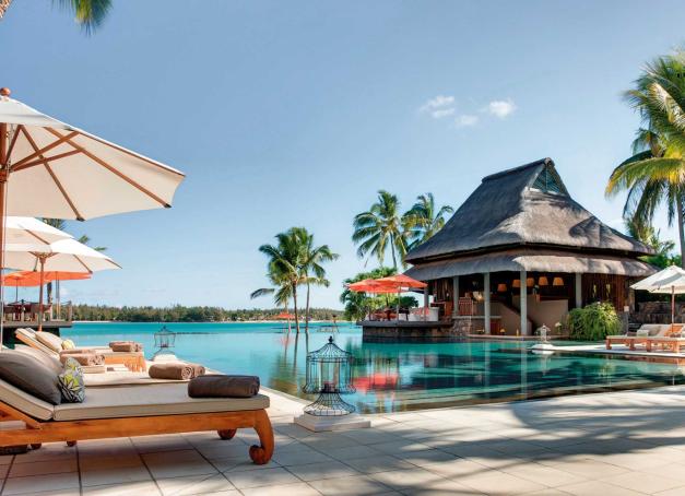 Sélection des plus beaux hôtels 5 étoiles de l'île Maurice, entre resort de luxe, hôtel intimiste et écolodge branché, pour partir à la découverte de l’île et de ses merveilles.