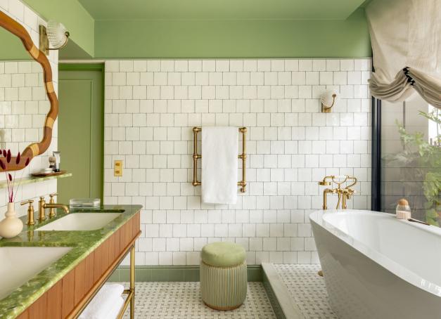 Quels sont les meilleurs hôtels lifestyle à Paris ? De Pigalle au Sentier, du 9e au 15e arrondissement, YONDER sélectionne les adresses les plus stylées de la capitale pour dormir, dîner, boire un verre, profiter d’un spa ou d’un rooftop.