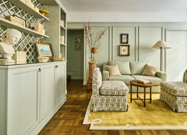 Dans le 17e arrondissement, à deux pas de la station Malesherbes, le boutique-hôtel Maison Monceau vient d’ouvrir ses portes. Nous avons arpenté les étages de cet hôtel et découvert ses chambrettes cosy décorées d’objets chinés. 