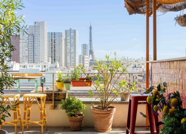 Ennuyeux, le 15e arrondissement parisien ? Le Quinzerie, un hôtel 4 étoiles à l’esprit lifestyle ancré rue de la Convention, entend bien prouver le contraire. Visite guidée d’un établissement bien dans sa peau, pensé autant pour les voyageurs que pour les locaux. 