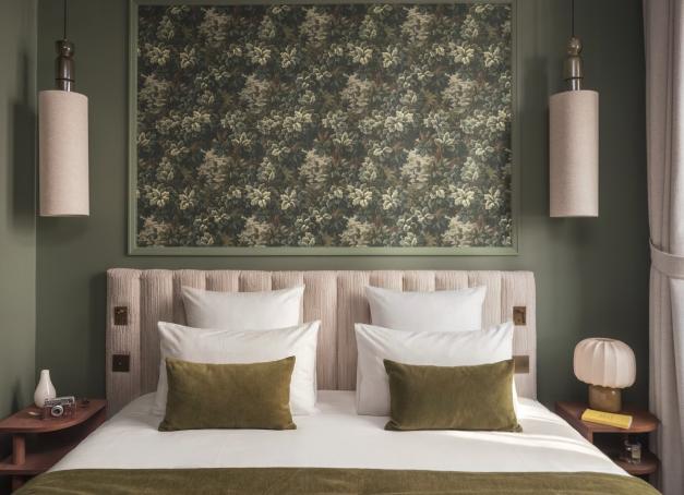 À trois minutes de la gare Saint-Lazare, Lazare Nomade ouvrira ses portes d'ici la fin de l'été. Derrière sa façade haussmannienne, ce boutique-hôtel 4 étoiles est une escale parisienne élégante, confortable et tournée vers l’art du voyage.