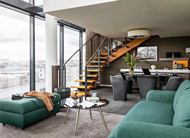 Suites Duplex avec vue, petit-déjeuner généreux, piscine intérieure et spa Sothys : nous avons testé cet hôtel 4 étoiles du 12ᵉ arrondissement, aussi agréable pour un séjour en famille que pour un déplacement professionnel.
