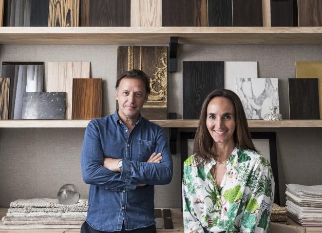 À la tête de l'agence Gilles & Boissier avec son mari Patrick Gilles, Dorothée Boissier signe depuis plus de vingt ans des hôtels, boutiques et résidences d'exception à travers le monde. Du Baccarat Hotel de New York au Mandarin Oriental de Marrakech, le duo développe une approche inspirée par l'histoire, la culture et les savoir-faire locaux. Elle revient sur leur parcours, leur complémentarité et la quête d'émotion qui guide chacun de leurs projets.