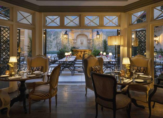 En plein cœur de Paris, l'Assaggio est un restaurant italien gastronomique et romantique qui réunit pâtes fraîches piémontaises et cuisine italienne haut de gamme dans une cour secrète. Une référence parmi les restaurants italiens à Paris.
