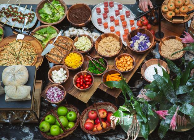 Adeptes du desayuno tardif ? Veggie, yankee, mexicain… voici cinq brunchs à Barcelone qui donnent envie de s’éterniser jusqu’au goûter. 