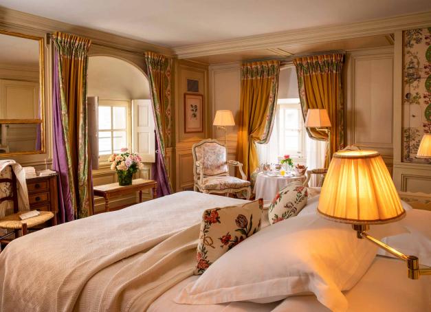 Découvrez notre sélection d'hôtels romantiques en France : direction le Luberon, le Val de Loire, la Bourgogne, les Alpes ou la Provence.