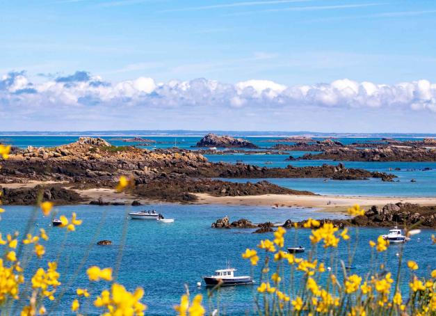 Envie de passer un week-end insolite en France ? Voici une sélection de lieux et d'hébergements originaux pour une escapade qui ne ressemblera à aucune autre.