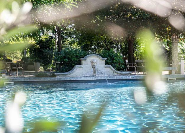 Sous le soleil des Alpilles, entre charme provençal et soleil toute l'année (ou presque), découvrez notre sélection des plus beaux hôtels spa de Saint-Rémy-de-Provence et des alentours pour une parenthèse aussi dépaysante que ressourçante.