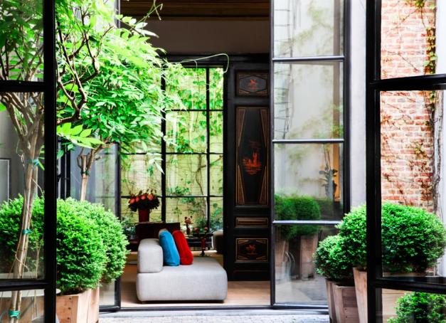 Du très élégant lobby de style contemporain aux belles chambres en passant par un fabuleux spa à privatiser, l’Hôtel Julien peut rivaliser avec les meilleurs hôtels 5-étoiles. Le charme et l’intimité d’un boutique-hôtel confidentiel en plus.