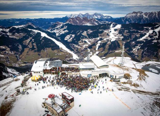 Où faire la fête pendant l’hiver ? C’est pour répondre à cette question épineuse que nous vous livrons notre sélection des meilleurs festivals (en ville, à la montage ou sous les tropiques) de la saison hivernale qui débute.