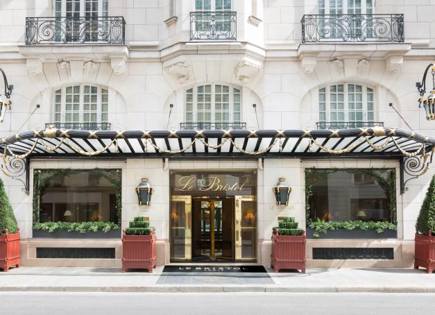 Avec ses Wellness Sundays, Le Bristol Paris imagine un nouveau rituel dominical dédié au mouvement, à l’équilibre et à la régénération. Des séances associant Pilates, yoga, barre et stretching dans l’écrin raffiné du palace parisien.