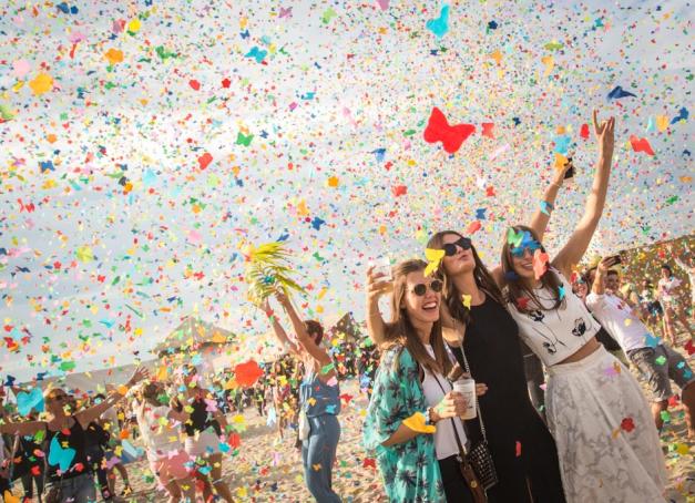 Les 13 et 14 août prochains se tiendra une nouvelle édition du festival WECANDANCE sur la plage de Zeebruges. Au-delà d’un line-up formidable, la présence du grand chef Sergio Herman mérite le voyage jusqu’en Belgique !