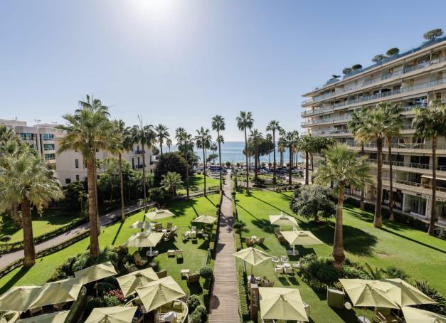 Le Mondrian Cannes annonce son passage au niveau Platinum de Green Globe, réservé aux établissements certifiés pendant au moins dix années consécutives. 