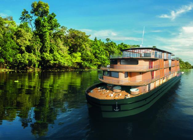À partir de 2027, CroisiEurope proposera des croisières inédites au cœur de l’Amazonie. À bord du RV Brasilian Dream, un navire écoresponsable de dernière génération, les voyageurs pourront découvrir les trois nouveaux itinéraires pendant leur croisière de luxe.  