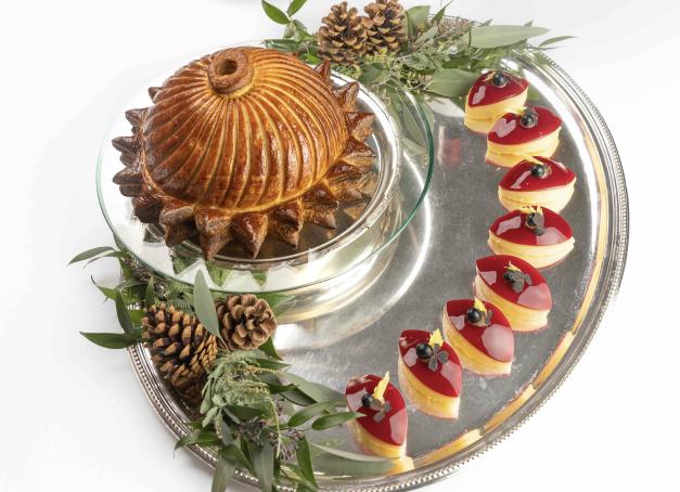 And the winner is… L’hôtel 5 étoiles en Alsace Le Chambard a accueilli la toute première édition du championnat du monde de la tourte au gibier. Quel pithiviers a remporté la compétition et comment ? On vous dit tout.